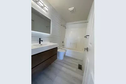 [Address not provided], Naperville, IL 60563 - Photo 15