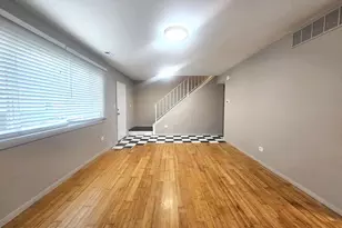 841 Oxford Pl, Wheeling, IL 60090 - Photo 3