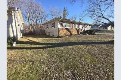 8129 9th Street W, Rock Island, IL 61201 - Photo 9