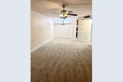 300 S Roselle Road #207, Schaumburg, IL 60193 - Photo 17