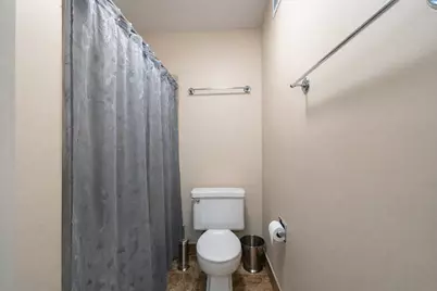 1321 S Finley Road #419, Lombard, IL 60148 - Photo 23