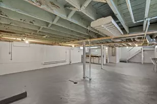 412 W 9th St, Sterling, IL 61081 - Photo 31