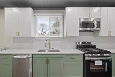 412 W 9th Street, Sterling, IL 61081 - Photo 9