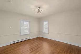 412 W 9th St, Sterling, IL 61081 - Photo 5