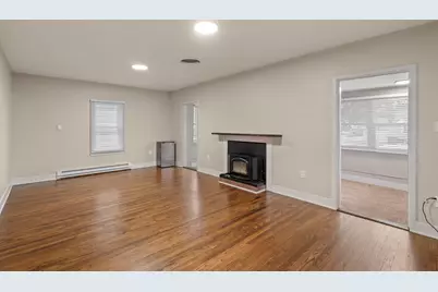 412 W 9th Street, Sterling, IL 61081 - Photo 11