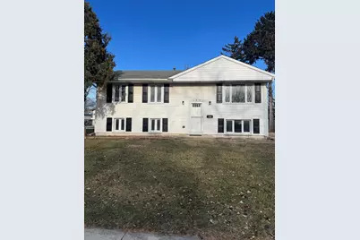 122 Ambassador Avenue, Romeoville, IL 60446 - Photo 1