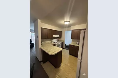 5825 W 103rd Street #3SE, Oak Lawn, IL 60453 - Photo 3