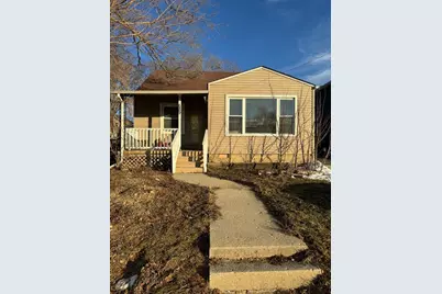 689 N Lincoln Avenue, Aurora, IL 60505 - Photo 1