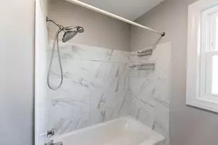 4856 Wick Dr, Oak Lawn, IL 60453 - Photo 15