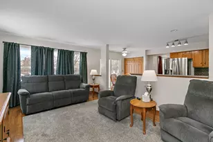 10705 Rushmore Ln, Huntley, IL 60142 - Photo 15