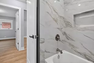 4249 N Sayre Ave, Norridge, IL 60706 - Photo 13