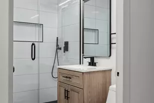 555 W Cornelia Ave, Chicago, IL 60657 - Photo 21