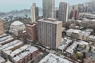 555 W Cornelia Ave, Chicago, IL 60657 - Photo 33