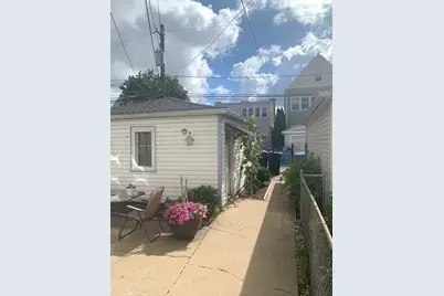 3013 N Hamlin Avenue #2, Chicago, IL 60618 - Photo 3