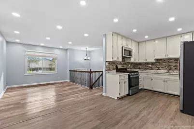 18120 Versailles Lane, Hazel Crest, IL 60429 - Photo 7