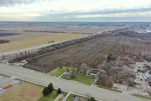 1296 E Bourbonnais Pkwy, Bourbonnais, IL 60914 - Photo 3