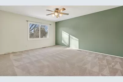 547 Woodmar Lane, Crystal Lake, IL 60014 - Photo 27