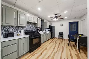 1040 W 34th Pl, Chicago, IL 60608 - Photo 23