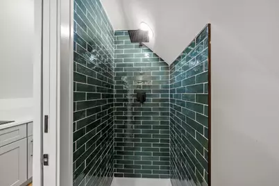 1040 W 34th Place, Chicago, IL 60608 - Photo 21