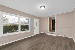 5522 Pershing Ave, Downers Grove, IL 60515 - Photo 19