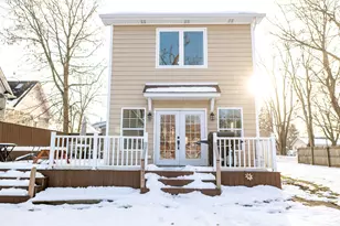 371 S Madison St, Oswego, IL 60543 - Photo 3