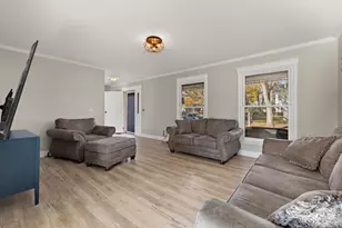 56 Huntcliff Ct, Fox River Grove, IL 60021 - Photo 7