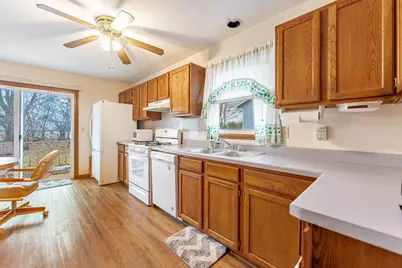 1219 W 6th Street, Belvidere, IL 61008 - Photo 11