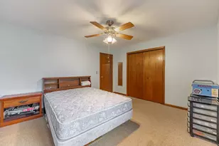 1219 W 6th St, Belvidere, IL 61008 - Photo 13