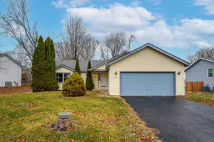 1219 W 6th St, Belvidere, IL 61008 - Photo 3