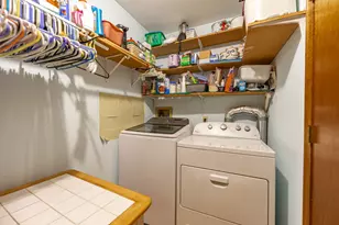 1219 W 6th St, Belvidere, IL 61008 - Photo 9