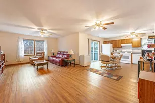 1219 W 6th St, Belvidere, IL 61008 - Photo 5