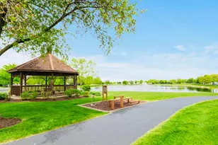 21546 Victory Lake Way, Crest Hill, IL 60403 - Photo 23