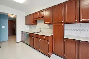 1S150 Spring Rd, Oakbrook Terrace, IL 60181 - Photo 27