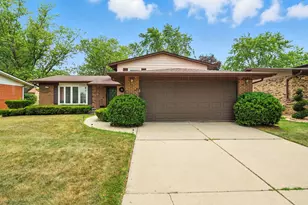 22555 Mission Dr, Richton Park, IL 60471 - Photo 1