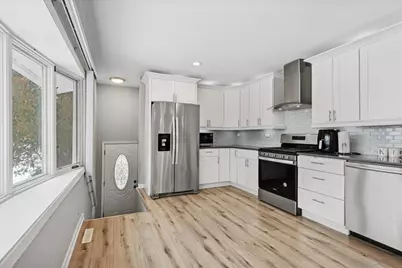 128 McCabe Drive, Streamwood, IL 60107 - Photo 7