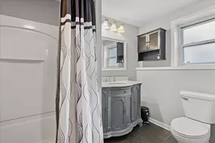 128 McCabe Dr, Streamwood, IL 60107 - Photo 17