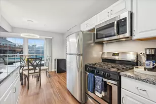 1135 Mt Vernon Ct, Wheaton, IL 60189 - Photo 9