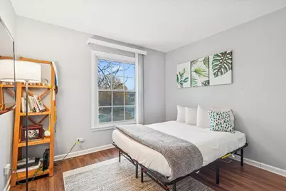 1135 Mount Vernon Court #B, Wheaton, IL 60189 - Photo 13