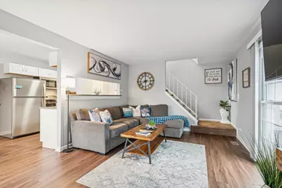 1135 Mount Vernon Court #B, Wheaton, IL 60189 - Photo 3