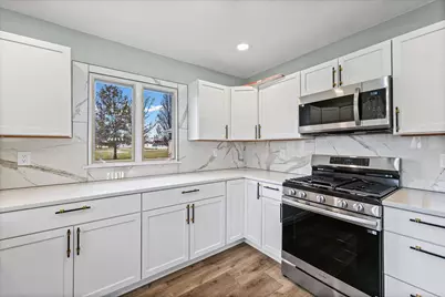 10 E Locust Street, Ashmore, IL 61912 - Photo 9