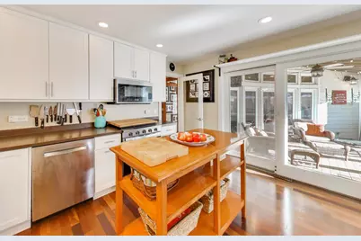 [Address not provided], Palatine, IL 60067 - Photo 11