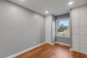 1330 E Kennedy Dr, Streamwood, IL 60107 - Photo 11