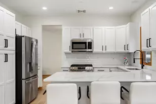 359 Gilbert Dr, Wood Dale, IL 60191 - Photo 7