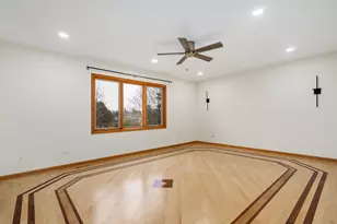 359 Gilbert Dr, Wood Dale, IL 60191 - Photo 13