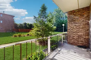 11104 O Gorman Dr, Palos Hills, IL 60465 - Photo 23