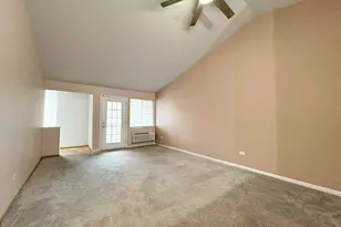 2219 Silverstone Dr, Carpentersville, IL 60110 - Photo 7