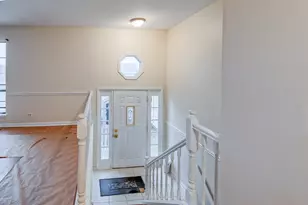 2019 Williamsburg Dr, Streamwood, IL 60107 - Photo 13