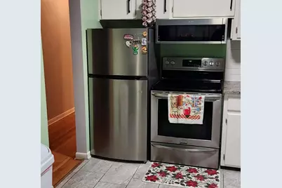 2239 Walnut Street, Waukegan, IL 60087 - Photo 9