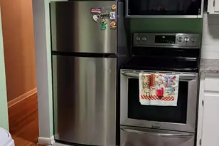 2239 Walnut St, Waukegan, IL 60087 - Photo 9