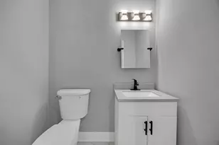 10626 S Lowe Ave, Chicago, IL 60628 - Photo 17